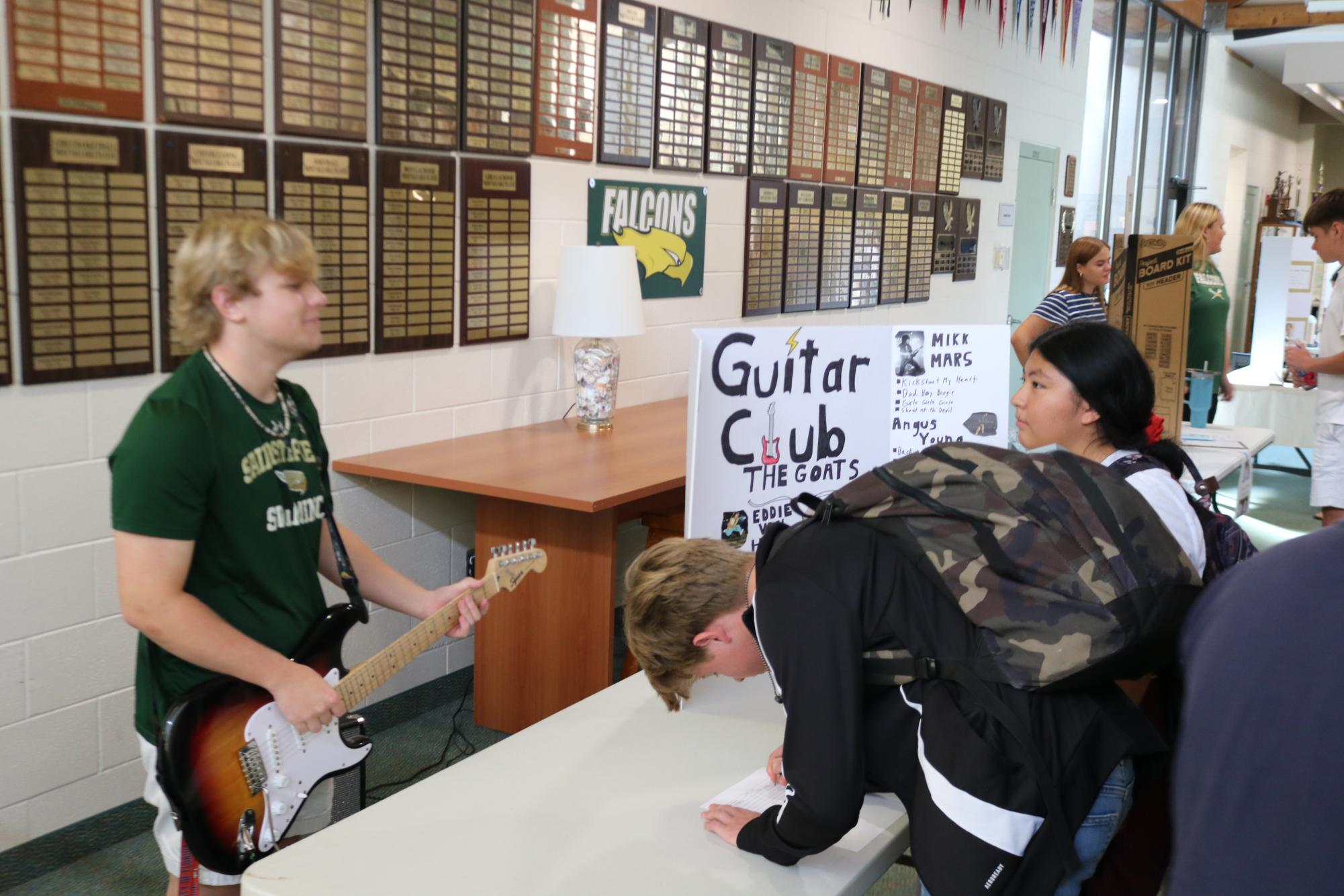 Photo Gallery: 2024-2025 Annual Club Fair