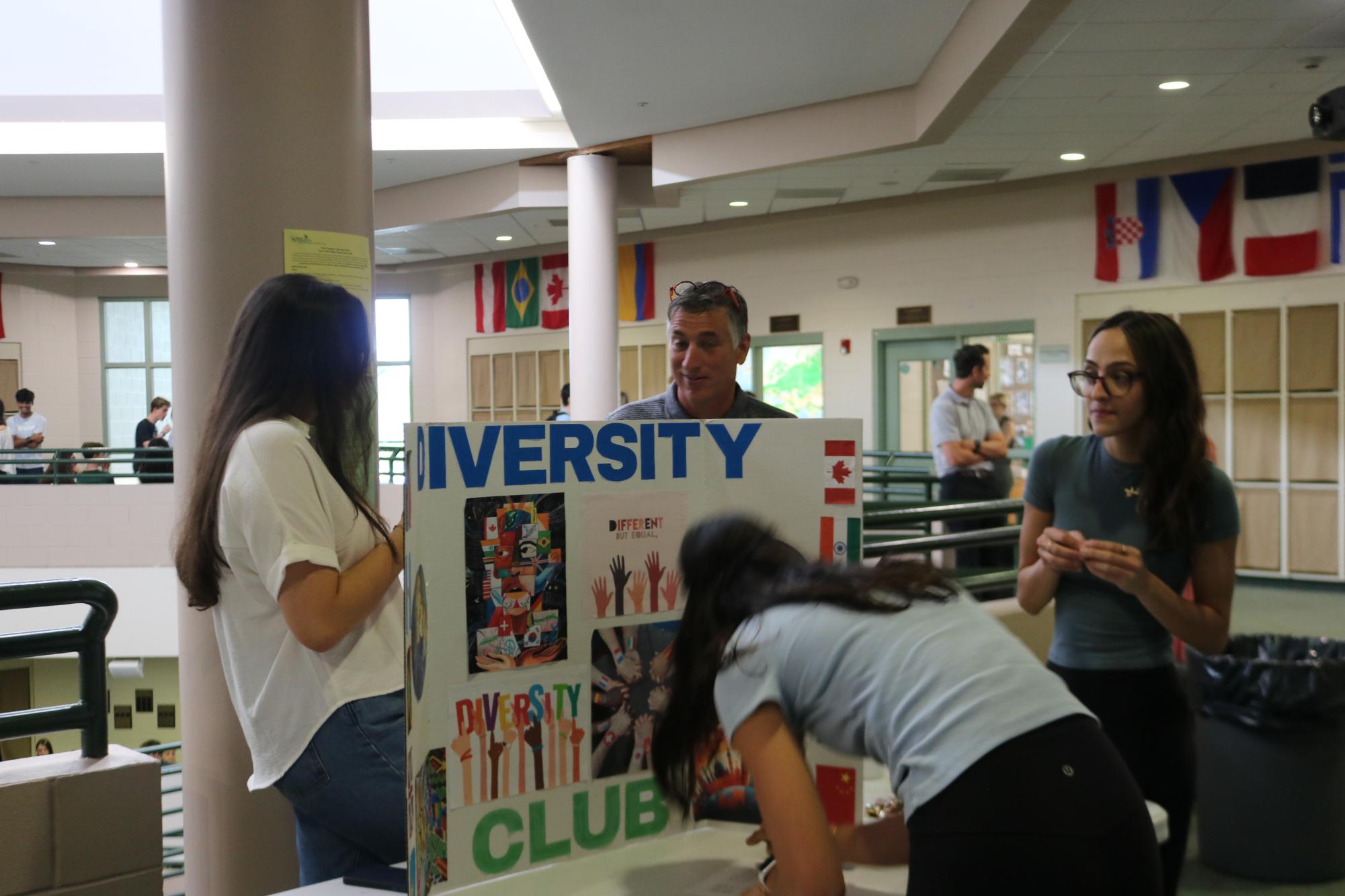 Photo Gallery: 2024-2025 Annual Club Fair